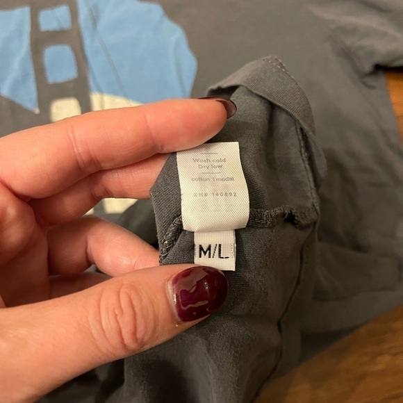 Marine Layer Graphic Tshirt Size M/L - Picture 4 of 4